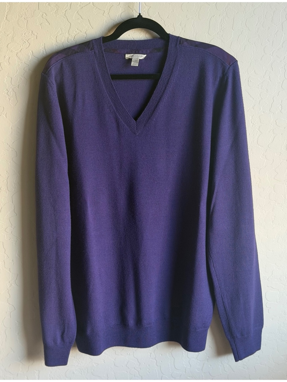 Burberry Men’s XL Purple 100% Extra Fine Merino Wool V Neck Sweater Check Trim